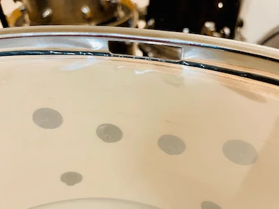 snare head wrinkles